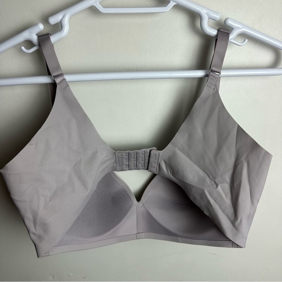Tommy John Gray Bra - Picture 2 of 5